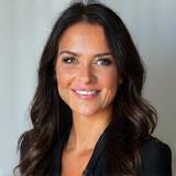 Headshot of Isabella Costa, Salon Manager at Bella Mani